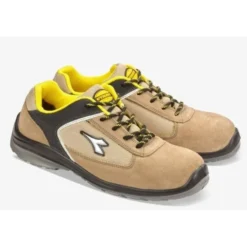 Fuori tutto - Scarpe da lavoro Diadora Utility D-Blitz Low S1P SRC | Grigio e Beige 701.172032 Numero 36